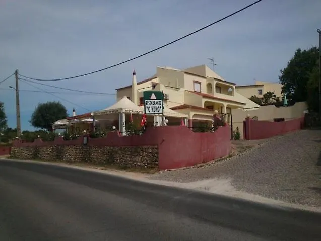 Casa Nuno Bed & Breakfast Lagoa  Portugal